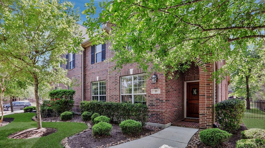 23 Bettina Ln, Spring TX  77382-4419 exterior