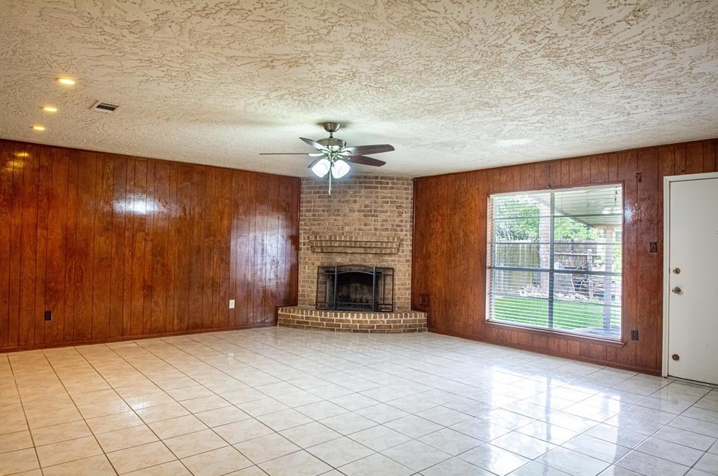 7922 Dawnridge Dr, Houston TX  77071-2503 exterior