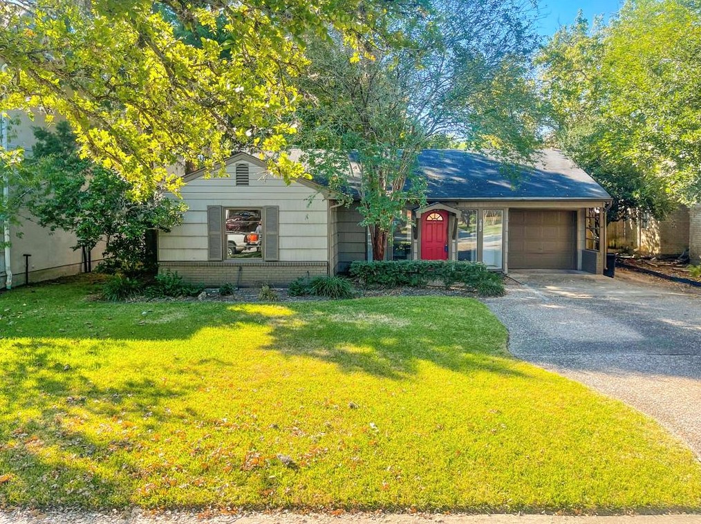 5309 Evergreen St, Bellaire, TX 77401