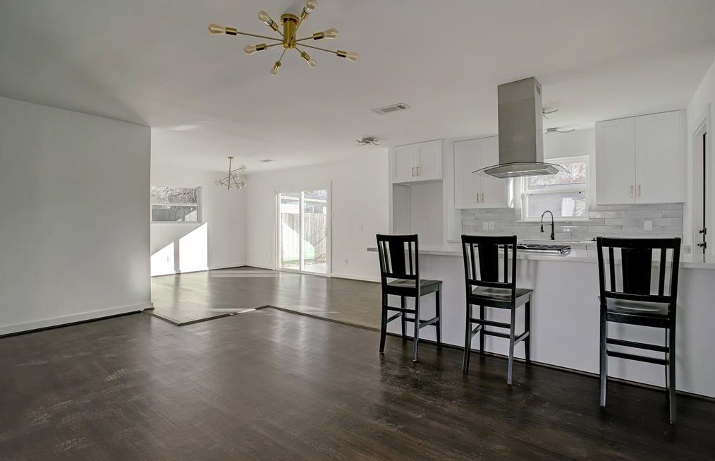 5531 Jason St, Houston, TX 77096