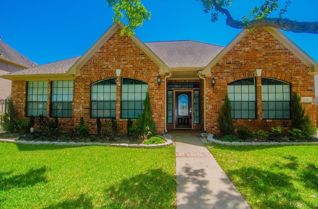 17515 Heartwind Ct, Houston, TX 77095