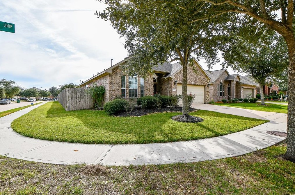13828 N View Meadow Loop, Houston, TX 77034