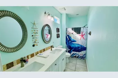 985 Gordon Drive, Gilchrist, TX 77617 - Photo 14