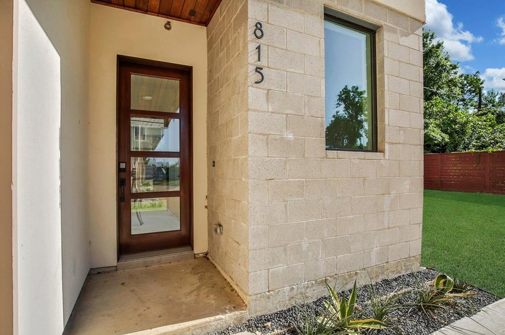 815 17th St, Houston, TX 77008-4417