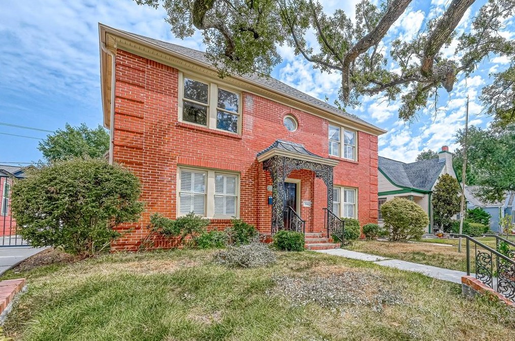 1950 Lexington St, Houston, TX 77098