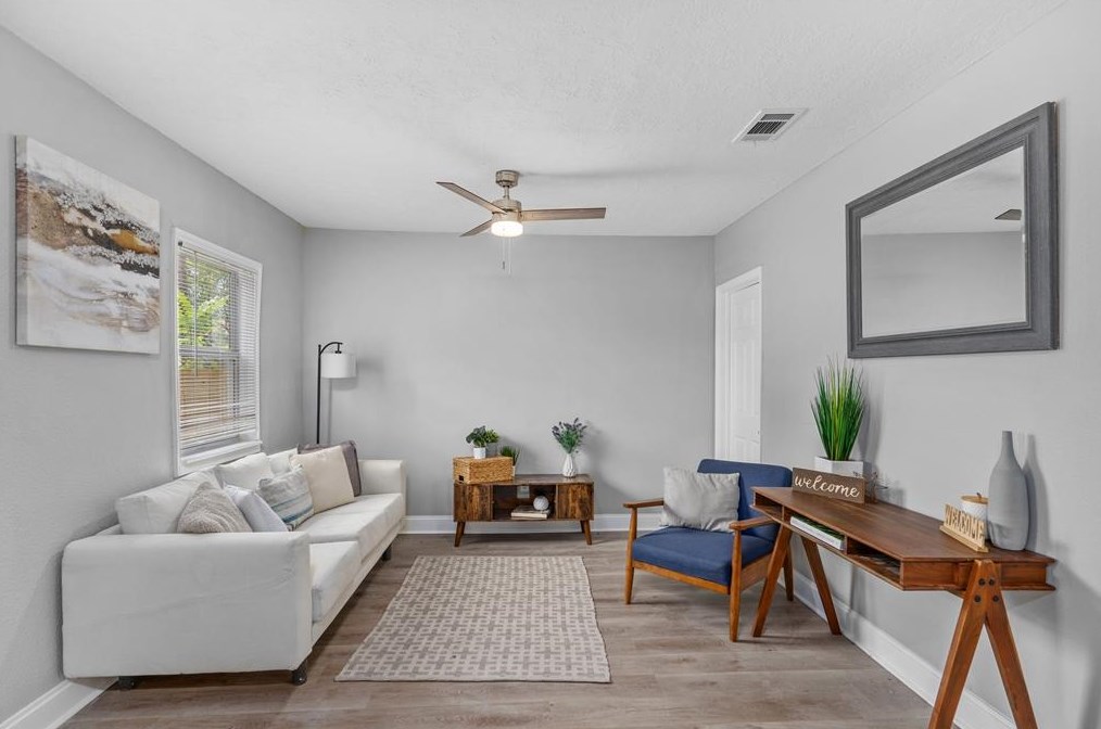 3417 Hadley St, Houston, TX 77004