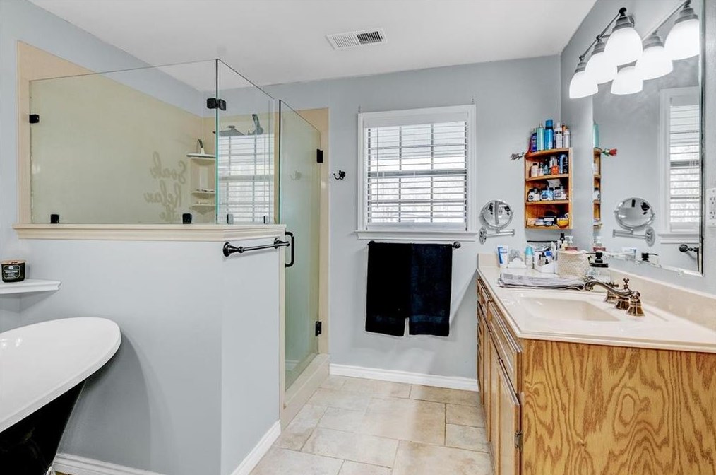 7870 Timberland Dr, Orange TX  77632-3795 exterior