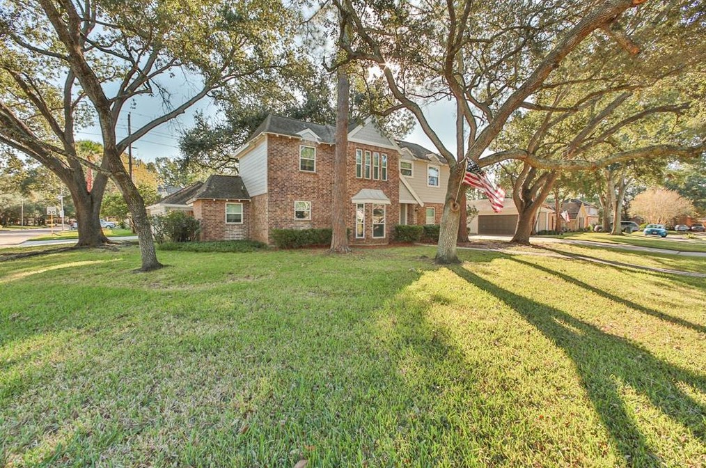 1403 Kempsford Dr, Katy TX  77450-4317 exterior