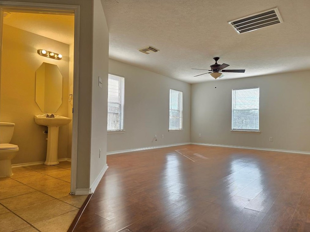 19923 Oland Way, Houston, TX 77073