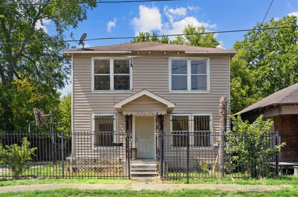 2712 Brailsfort St, Houston, TX 77004-1802