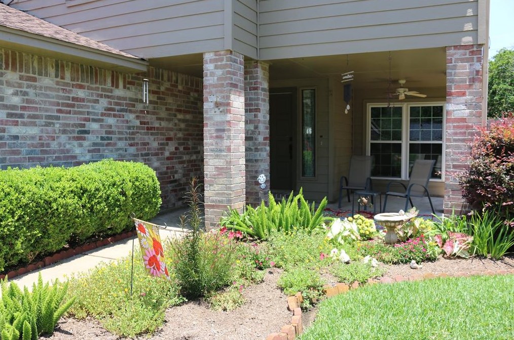 2007 Creek Valley Ln, Sugar Land TX  77478-5219 exterior