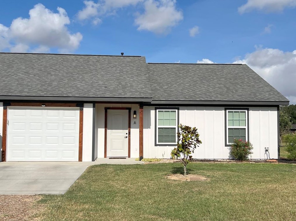 1948 Fm 1163 Rd #b, Jones Creek, TX 77437