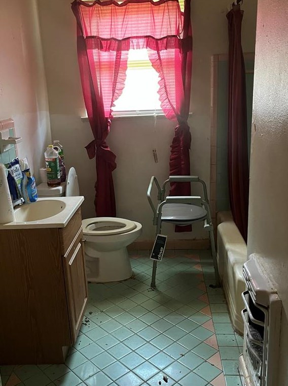 5859 Belcrest St, Houston TX  77033-1327 exterior