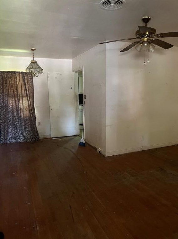 5859 Belcrest St, Houston TX  77033-2141 exterior