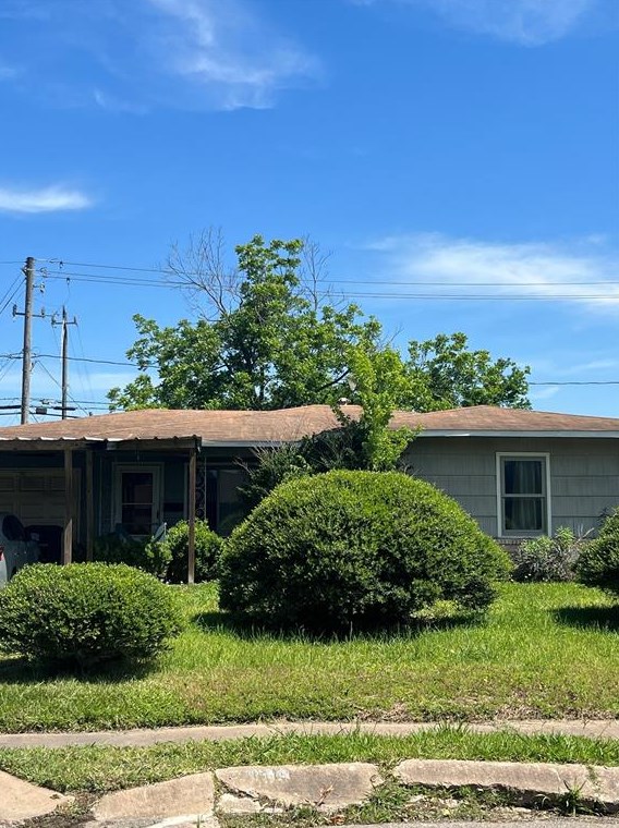 5859 Belcrest St, Houston, TX 77033-2141