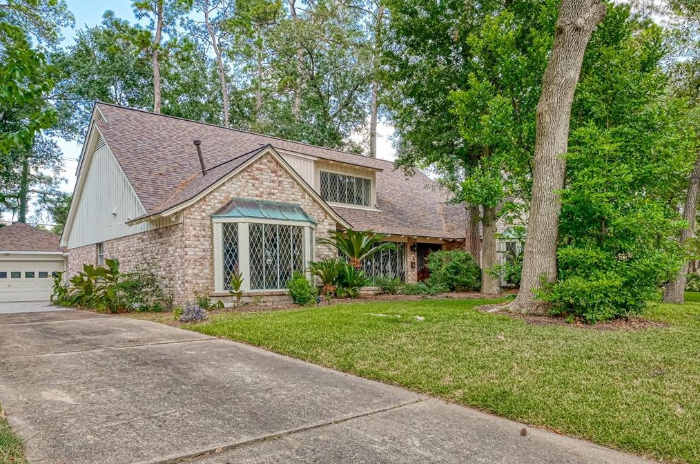 12338 Longworth Ln, Houston, TX 77024-6128
