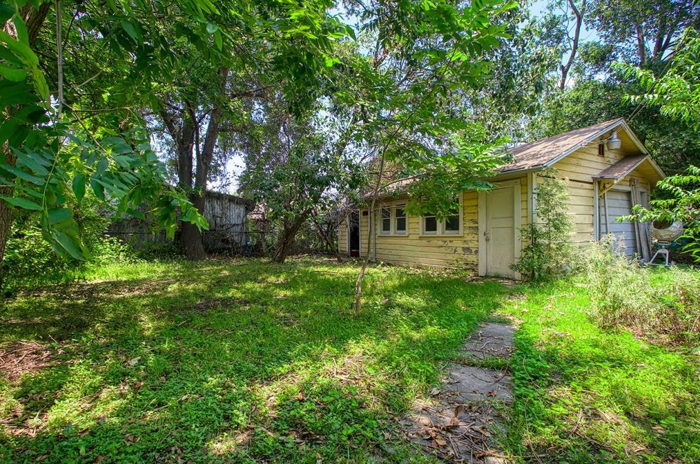 115 Amundsen St, Houston TX  77009-3204 exterior