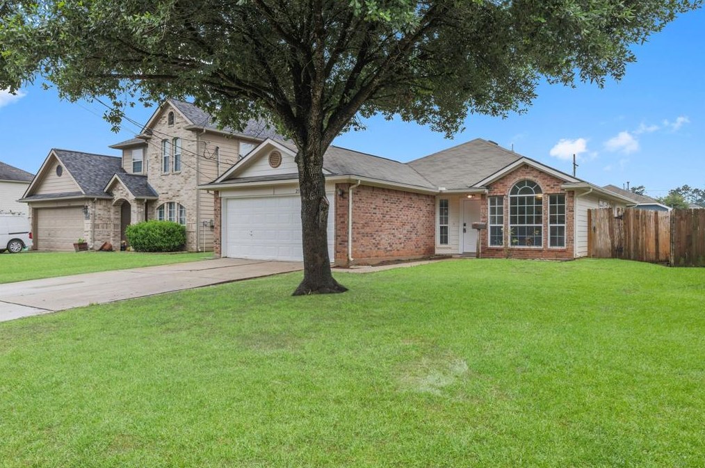 2314 Shady Pine Dr, Conroe, TX 77301