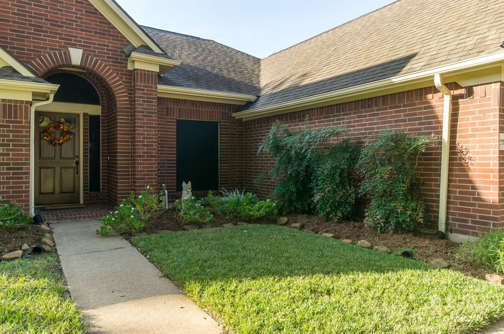 2119 Crimson Lake Ln, League City, TX 77573-5308