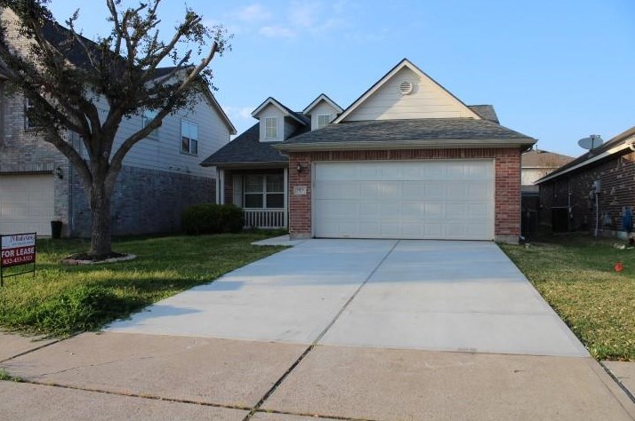 18114 Surrey Lake Ln, Richmond, TX 77407