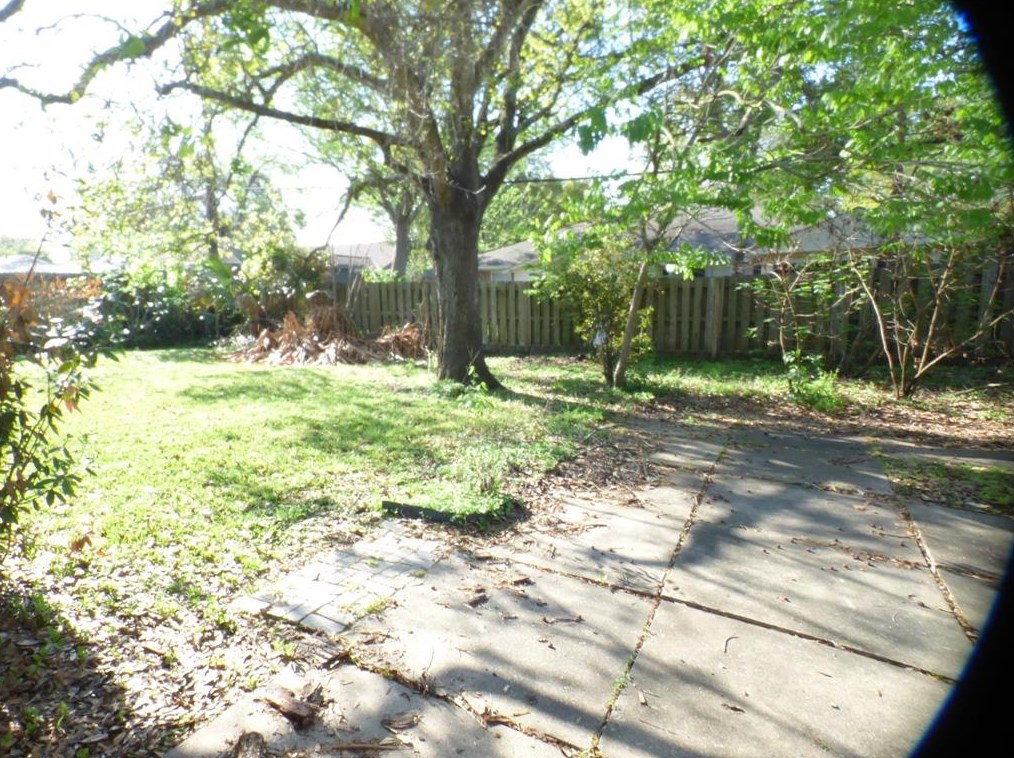 5431 Darnell St, Houston TX  77096-1122 exterior