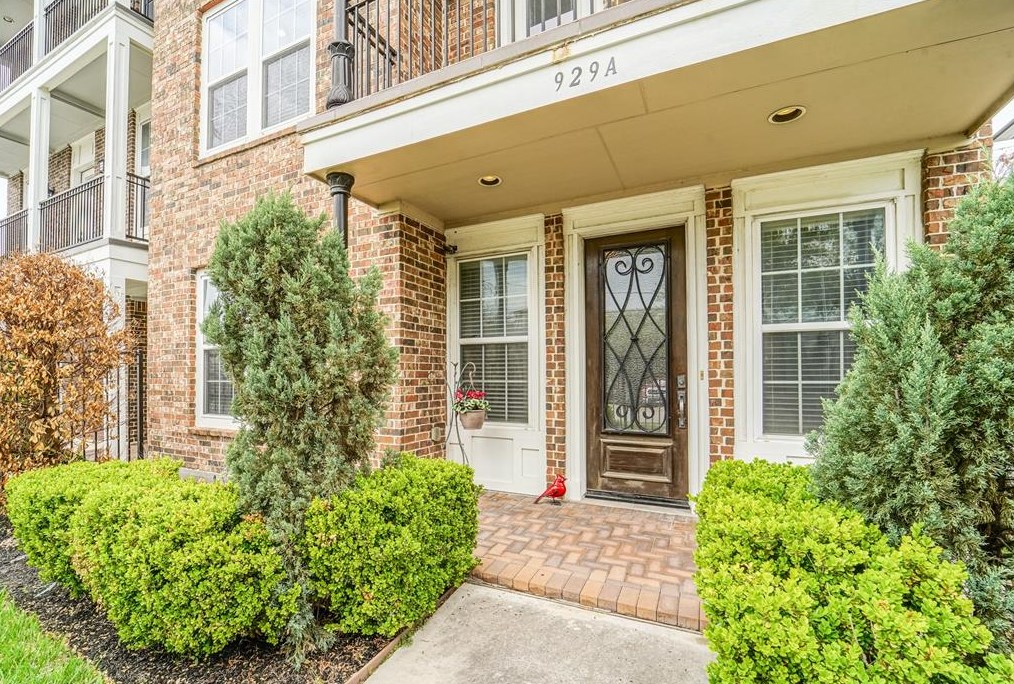 929 19th St, Houston, TX 77008-3301