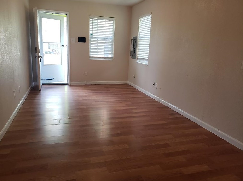 6321 Sayers St, Houston TX  77026-1435 exterior
