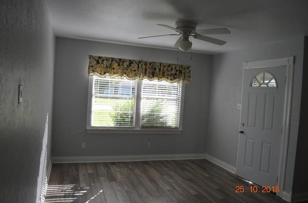 129 Laurel St, Richwood, TX 77566-5817