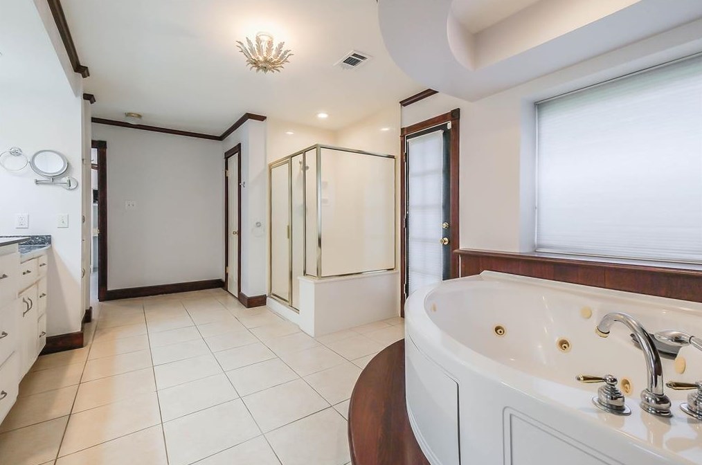 725 42 St, Houston TX  77018-4428 exterior