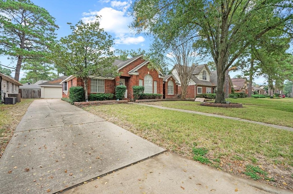 3630 Cypressdale Dr, Spring TX  77388-5019 exterior