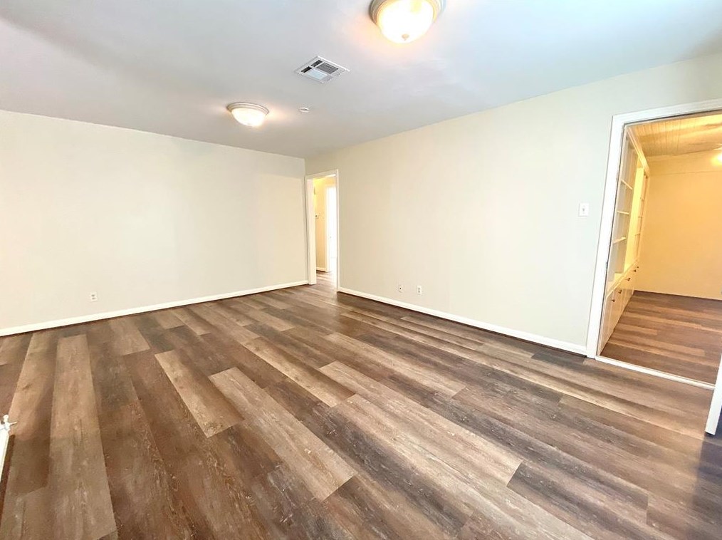 5502 Evergreen St, Houston TX  77081-6613 exterior