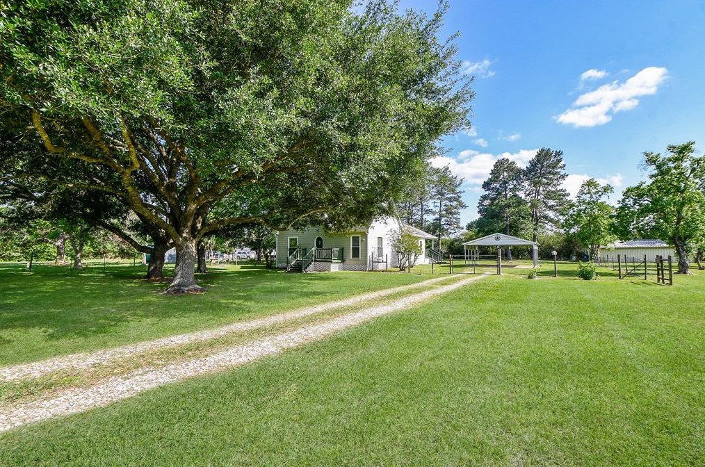 21907 Webb St, Hockley, TX 77447-6898
