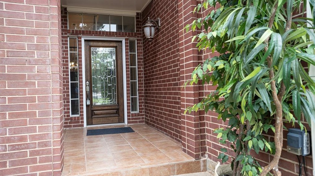 10734 Perigrine Dr, Houston, TX 77065-3153