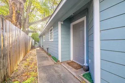 305 N Ennis Street, Houston, TX 77003 - Photo 1