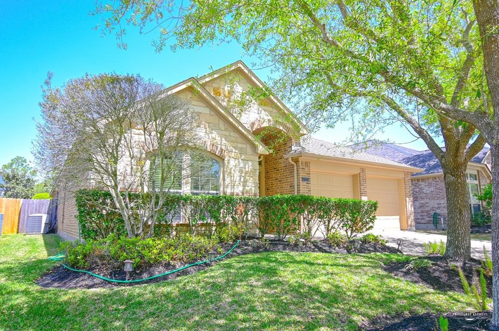 20222 Benton Springs Ln, Richmond, TX 77407