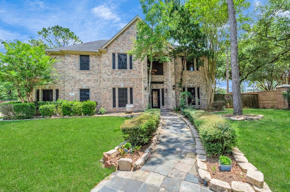 5502 Olympiad Dr, Houston TX  77041-5519 exterior