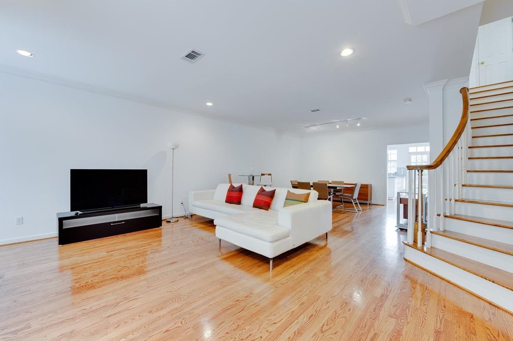 2307 Huldy St, Houston, TX 77019