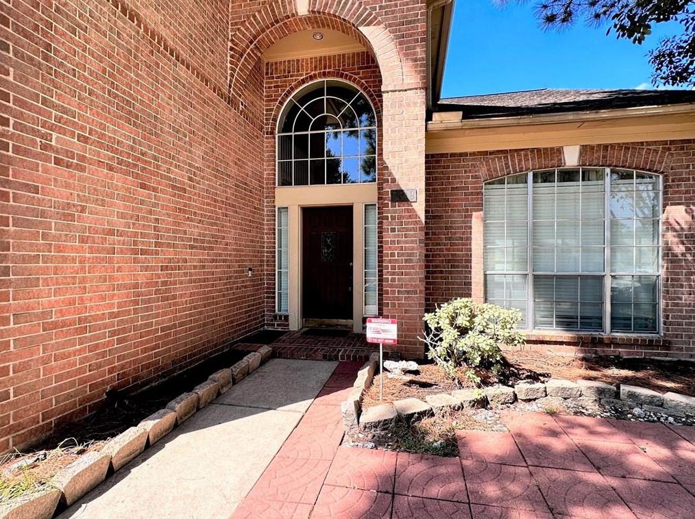 7319 Mountain Valley Dr, Houston, TX 77095