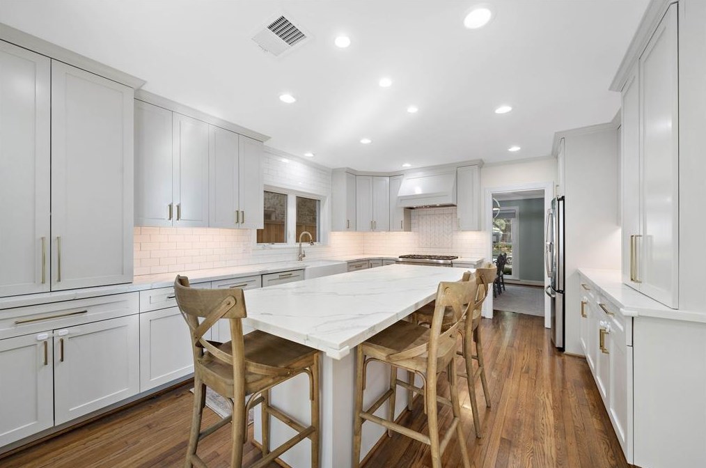 2003 Dryden Rd, Houston, TX 77030