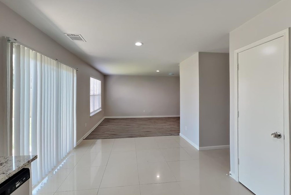 7330 Parkland Manor Dr, Cypress TX  77433-3245 exterior