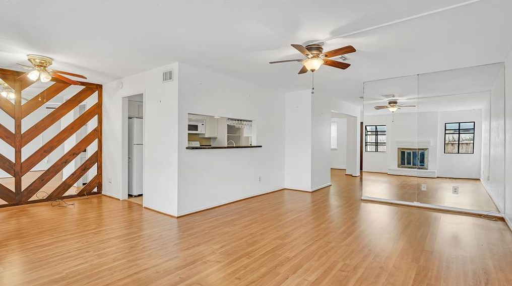 14687 Perthshire Rd, Houston TX  77079-5600 exterior