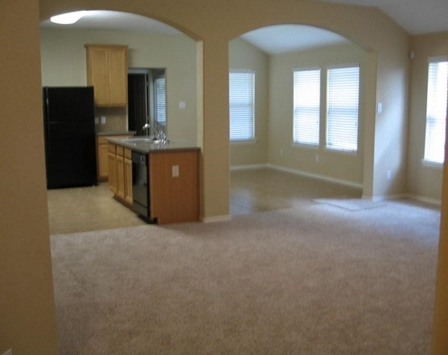 9215 Birch Springs Dr, Houston, TX 77095