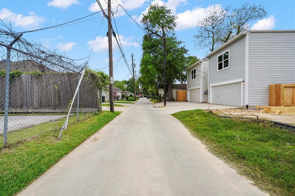736 21 St, Houston TX  77008-3514 exterior