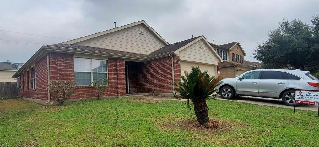 15502 Hensen Creek Dr, Houston, TX 77086
