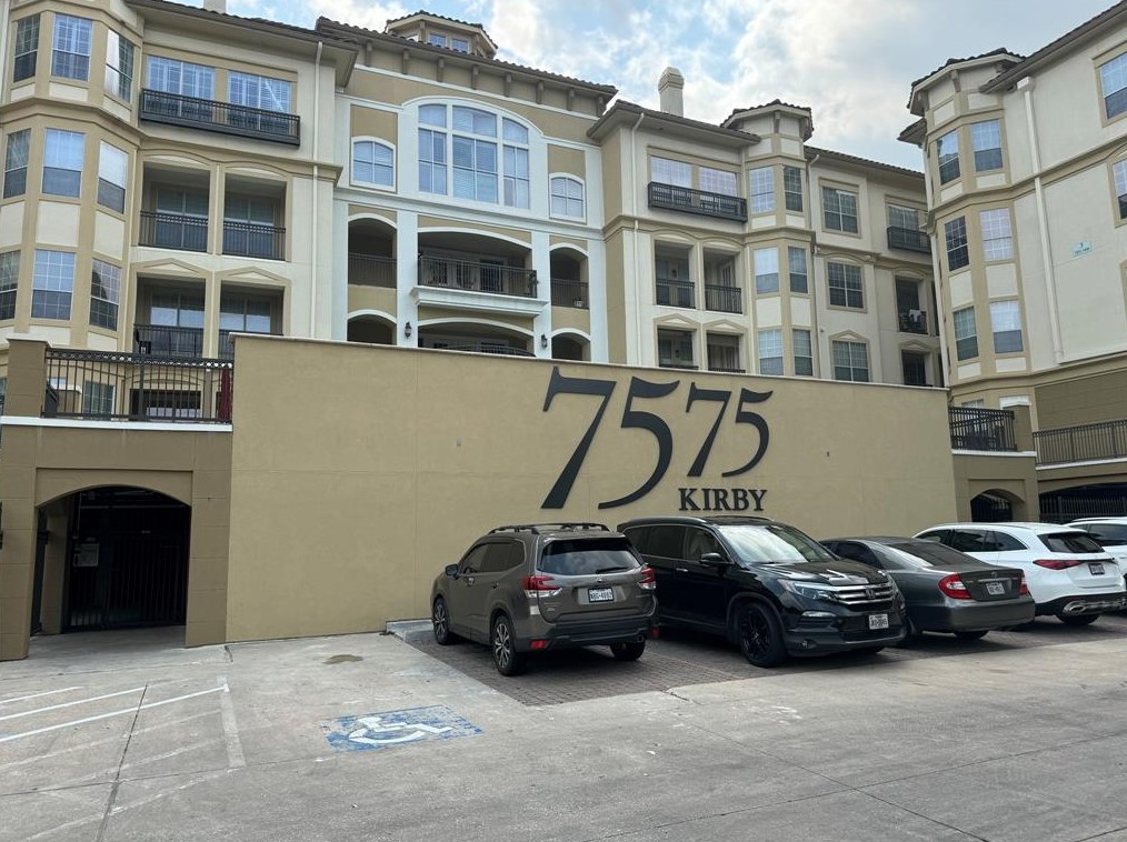7575 Kirby Dr Apt 2108, Houston, TX 77030