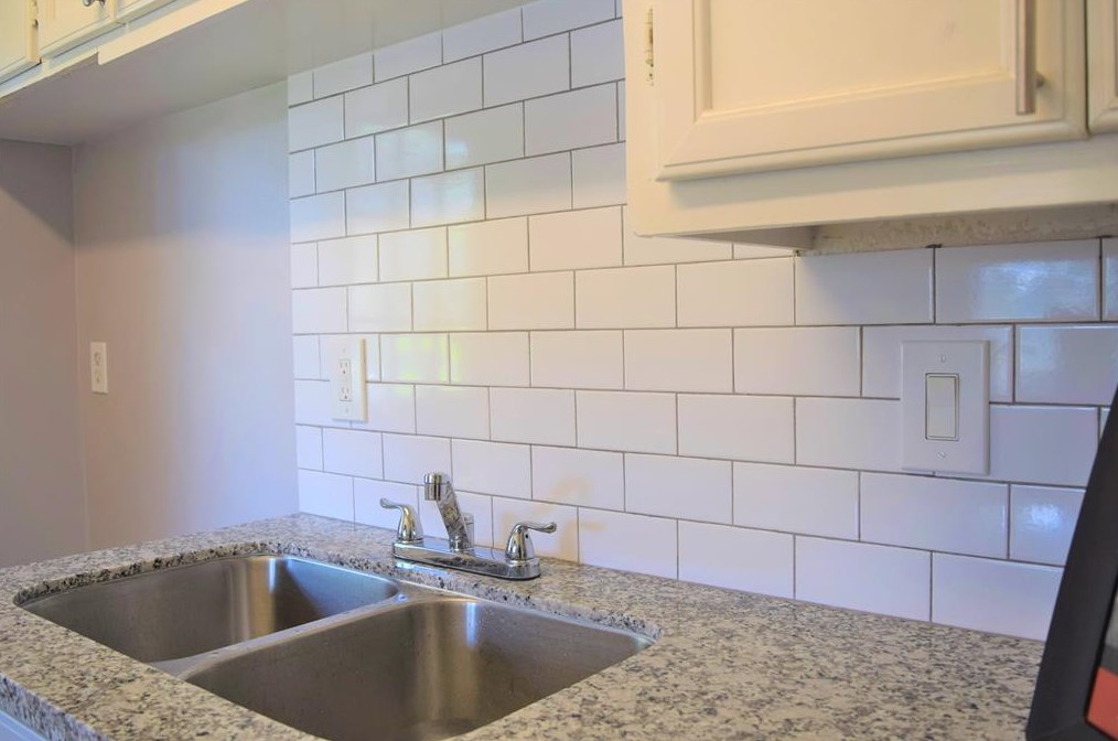 7033 Kinney St #a, Houston, TX 77087