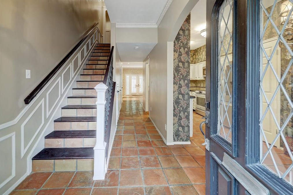 3710 Lake St, Houston, TX 77098