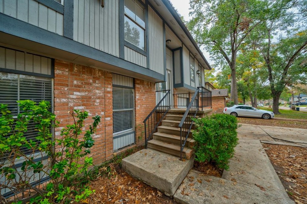 23515 Earlmist Dr, Spring TX  77373-6252 exterior
