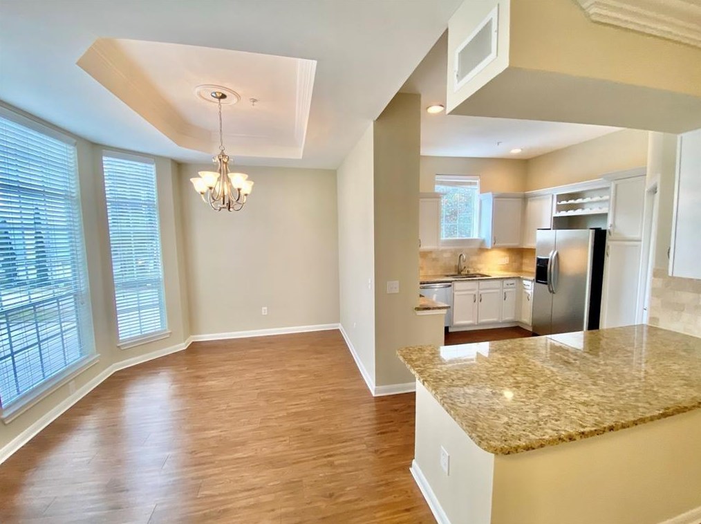 5353 Memorial Dr #2001, Houston, TX 77007