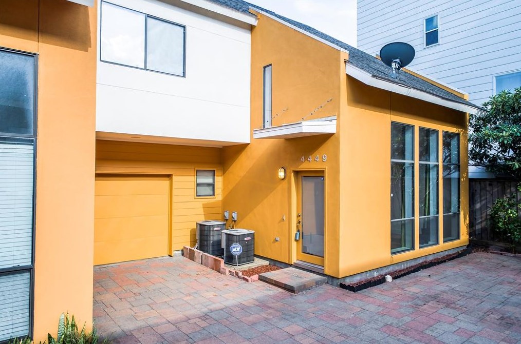 4449 Eigel St, Houston TX  77007-3522 exterior